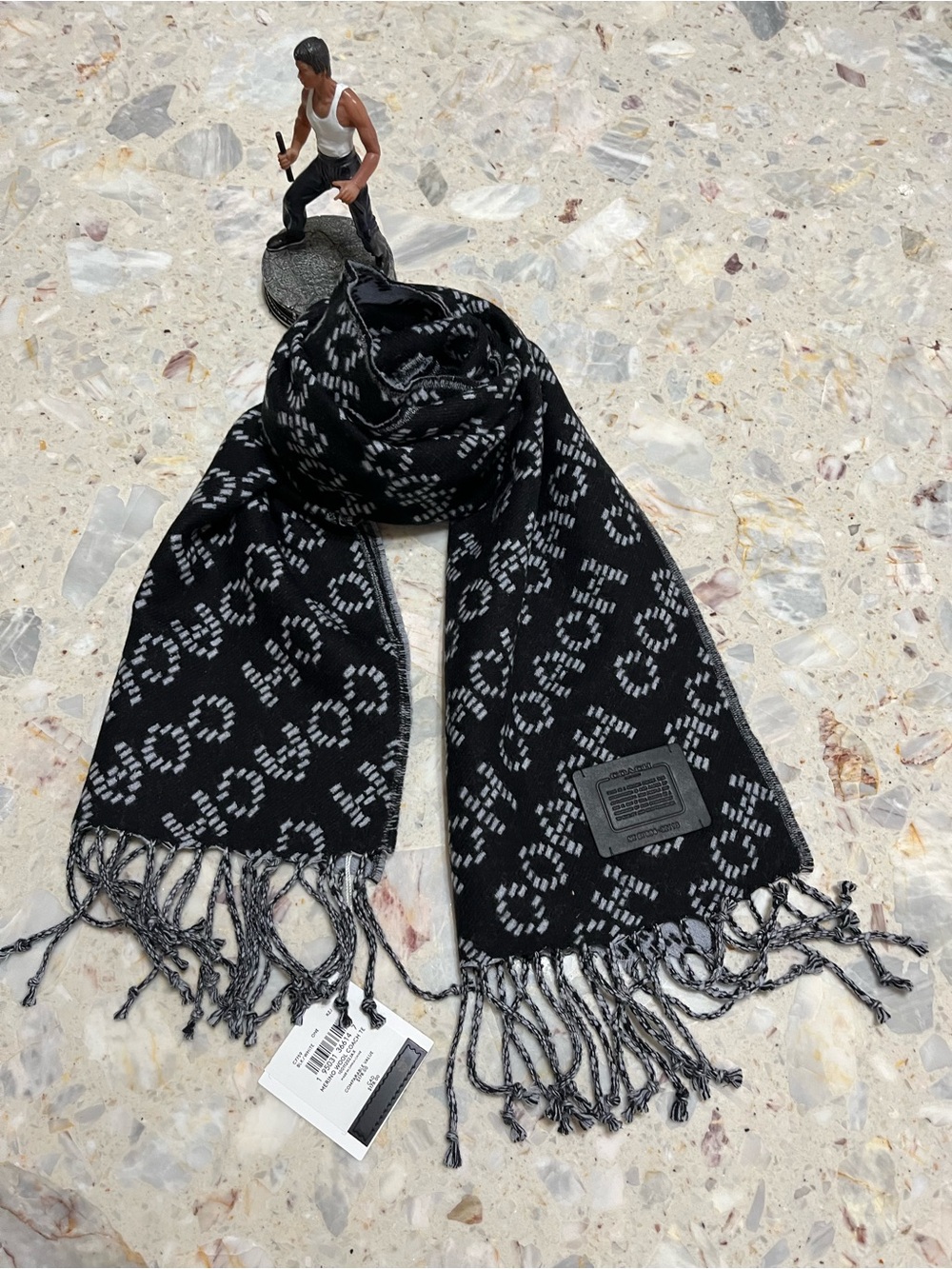 Coach  Signature Scarf NWT